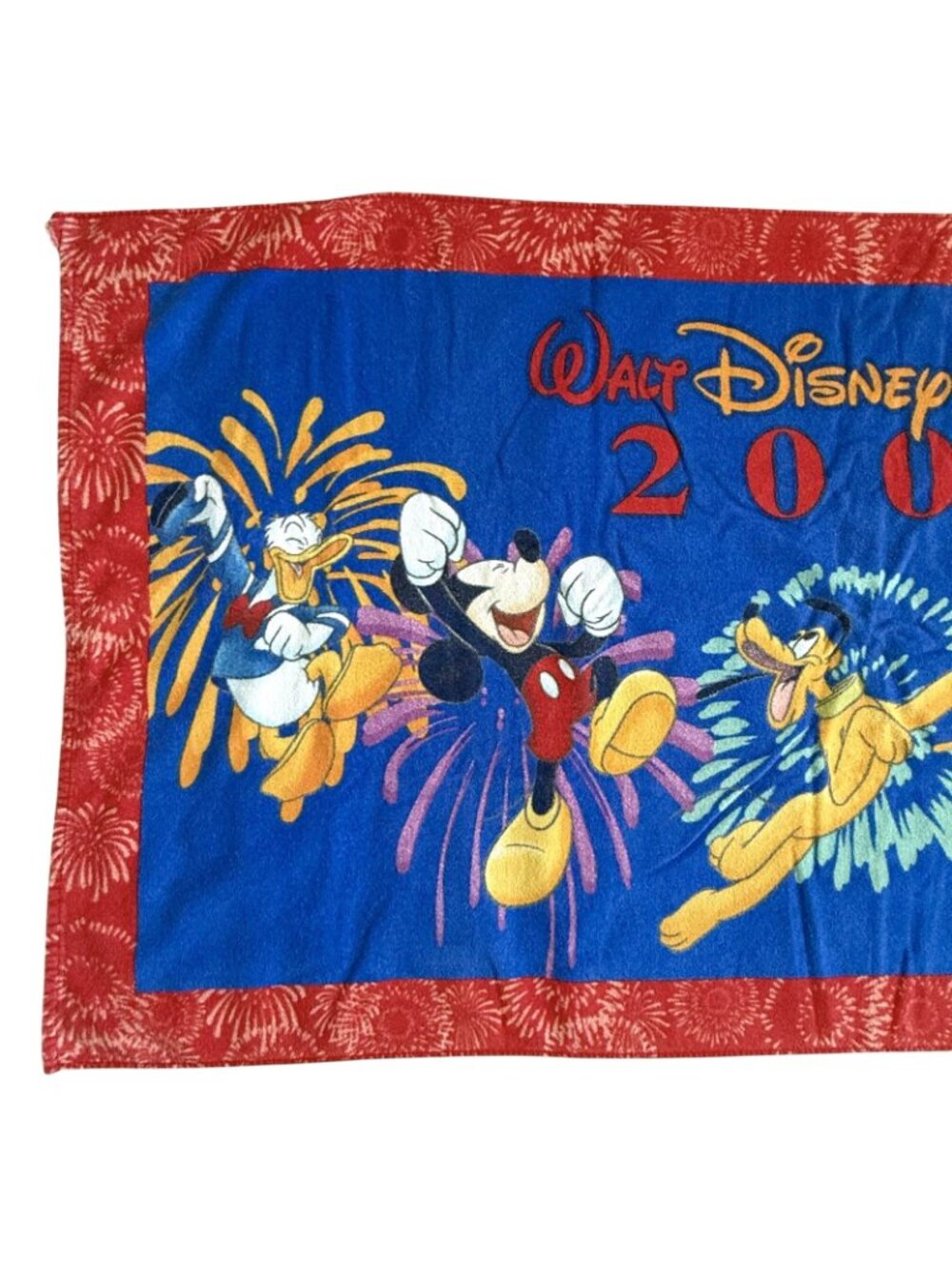 VTG 2004 Disney World Beach Towel Fireworks Fab 5 New Years 4th Of July Mickey - Picture 2 of 8